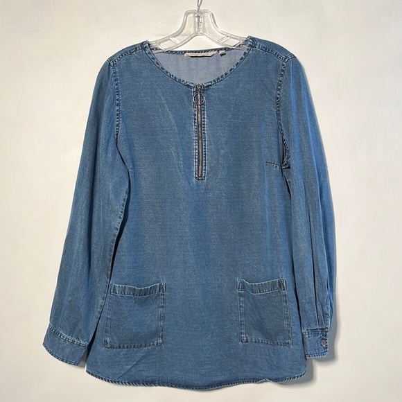 SOFT SURROUNDINGS 1/2 Zip Long SLV Scoop Denim Chambray Cottage Minimalist Top M - Picture 1 of 12